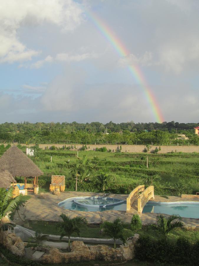 Golden Duranta Villas Ukunda Exterior foto